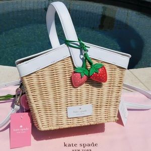 Kate spade wicker picnic basket NWT strawberry
